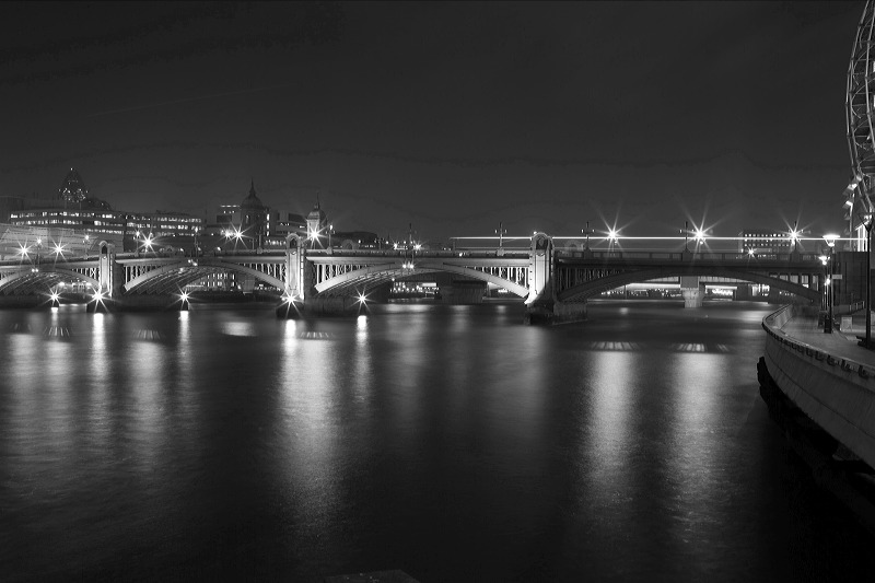 Southwark Bridge Photo